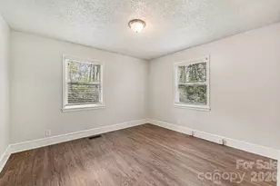 2996 Shady Ln, Charlotte, NC 28208 - Photo 16