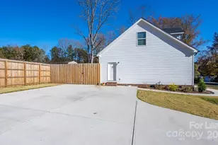 7039 Executive Cir, Denver, NC 28037 - Photo 46