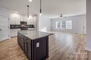 7039 Executive Cir, Denver, NC 28037 - Photo 6