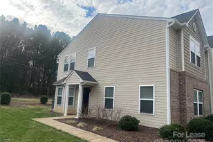 505 Fawnborough Ct, Rock Hill, SC 29732 - Photo 2