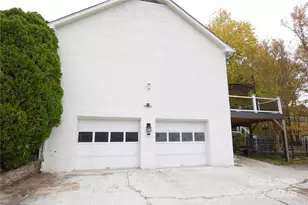 4128 Carmel Forest Dr, Charlotte, NC 28226 - Photo 2