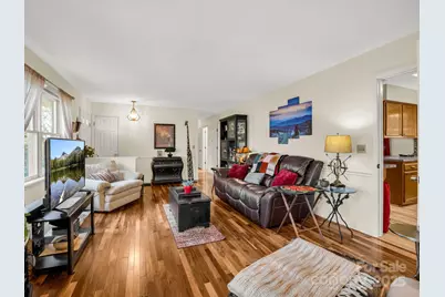 119 Long John Drive, Hendersonville, NC 28791 - Photo 6