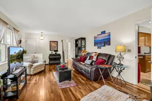 119 Long John Dr, Hendersonville, NC 28791 - Photo 6