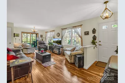 119 Long John Drive, Hendersonville, NC 28791 - Photo 8