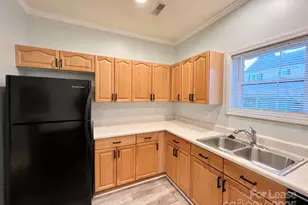 7014 Elm Hill Ct, Charlotte, NC 28217 - Photo 6