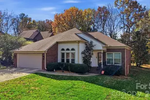 5204 Tedorill Ln, Charlotte, NC 28226 - Photo 2