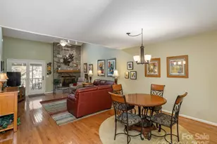 303 N Scarlet Oak Ln, Hendersonville, NC 28791 - Photo 10