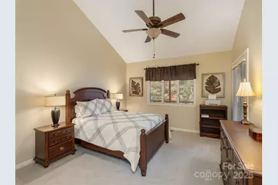 303 N Scarlet Oak Lane, Hendersonville, NC 28791 - Photo 18