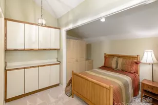 303 N Scarlet Oak Ln, Hendersonville, NC 28791 - Photo 28