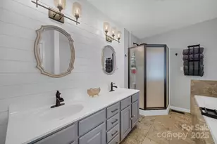 2581 Double Island Rd, Green Mountain, NC 28740 - Photo 18