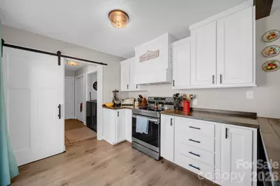 2581 Double Island Road, Burnsville, NC 28740 - Photo 12