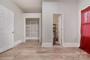 603 Old North Main St, Clover, SC 29710 - Photo 8