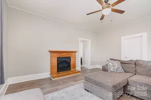 603 Old North Main St, Clover, SC 29710 - Photo 2