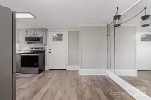 603 Old North Main St, Clover, SC 29710 - Photo 6