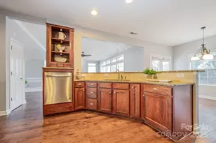 3818 Kalispell Ln, Charlotte, NC 28269 - Photo 8