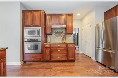 3818 Kalispell Lane, Charlotte, NC 28269 - Photo 10