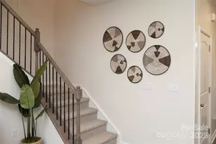 7407 Hodges Meadow Ln, Charlotte, NC 28213 - Photo 8