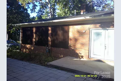 1820 12th Street NE, Hickory, NC 28601 - Photo 2