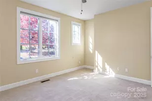 38 Chantilly Dr, Asheville, NC 28804 - Photo 36