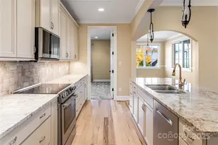 38 Chantilly Dr, Asheville, NC 28804 - Photo 22