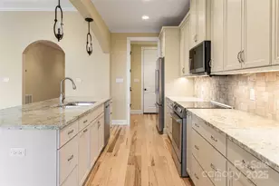 38 Chantilly Dr, Asheville, NC 28804 - Photo 20