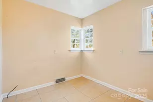 92 Parkway View Rd, Mars Hill, NC 28754 - Photo 14