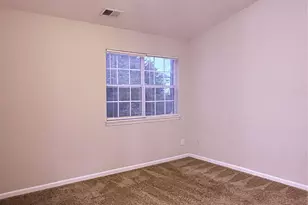 9119 Exbury Ct, Charlotte, NC 28269 - Photo 6