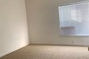 10648 Hill Point Ct, Charlotte, NC 28262 - Photo 4