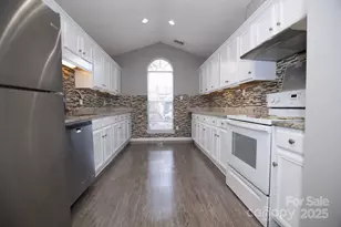 7407 Heronwood Ln, Charlotte, NC 28227 - Photo 14