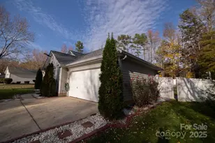 7407 Heronwood Ln, Charlotte, NC 28227 - Photo 10