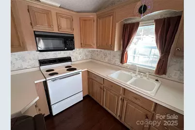 124 Hummingbird Circle, New London, NC 25127 - Photo 8