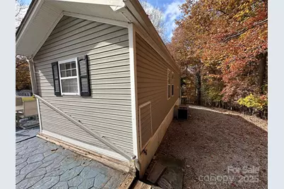 124 Hummingbird Circle, New London, NC 25127 - Photo 22