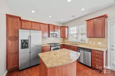 925 Lyndley Drive, Fort Mill, SC 29708 - Photo 6