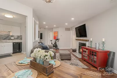 6501 Clavell Lane #B, Charlotte, NC 28210 - Photo 2