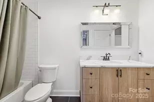 2502 Cranbrook Ln, Charlotte, NC 28207 - Photo 18