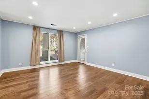 2502 Cranbrook Ln, Charlotte, NC 28207 - Photo 10