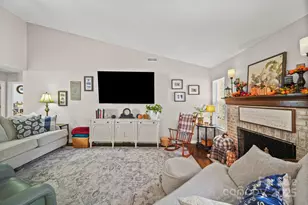 1650 Robins Nest Ct, Gastonia, NC 28054 - Photo 4