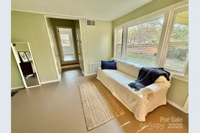 25 Sweet Clover Lane, Hendersonville, NC 28739 - Photo 4