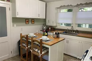 25 Sweet Clover Ln, Hendersonville, NC 28739 - Photo 8