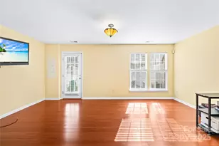 10842 Garden Oaks Ln, Charlotte, NC 28273 - Photo 6