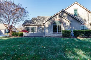 3546 South Bank Ct, Matthews, NC 28105 - Photo 4