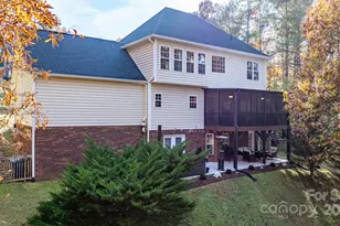 5665 Crown Terrace, Hickory, NC 28601 - Photo 40