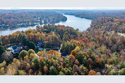 5665 Crown Terrace, Hickory, NC 28601 - Photo 12