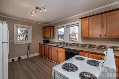 569 Hunter Avenue, Kannapolis, NC 28083 - Photo 8