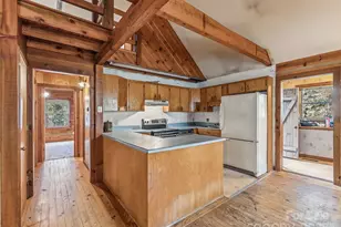 6130 Howard Gap Rd, Saluda, NC 28773 - Photo 10