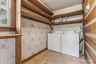 6130 Howard Gap Rd, Saluda, NC 28773 - Photo 18