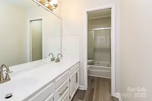 6001 Elm Cove Ln, Charlotte, NC 28269 - Photo 12