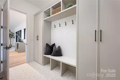 4041 Hiddenbrook Drive, Charlotte, NC 28205 - Photo 6