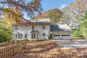 9208 Willowglen Trail, Charlotte, NC 28215 - Photo 2