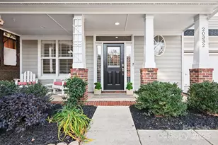 20332 Colony Point Ln, Cornelius, NC 28031 - Photo 6